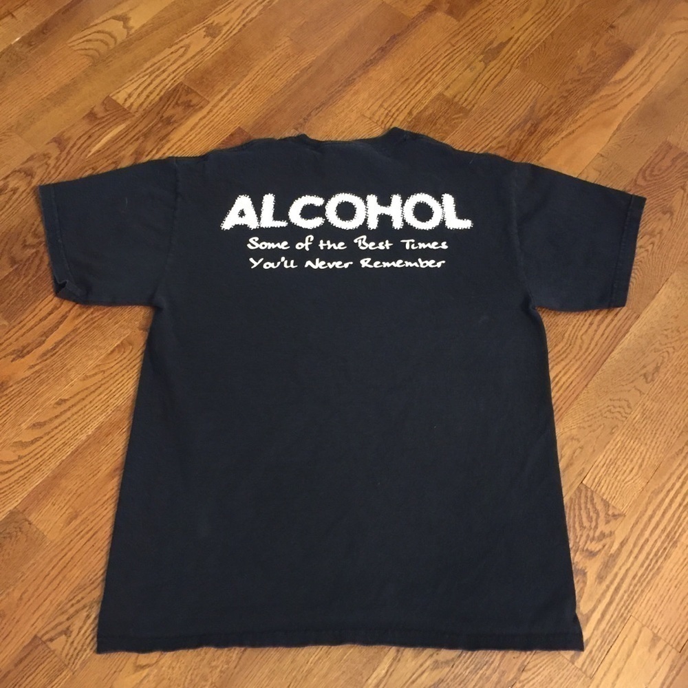 Brad Paisley alcohol graphic tee - Picture 3 of 3